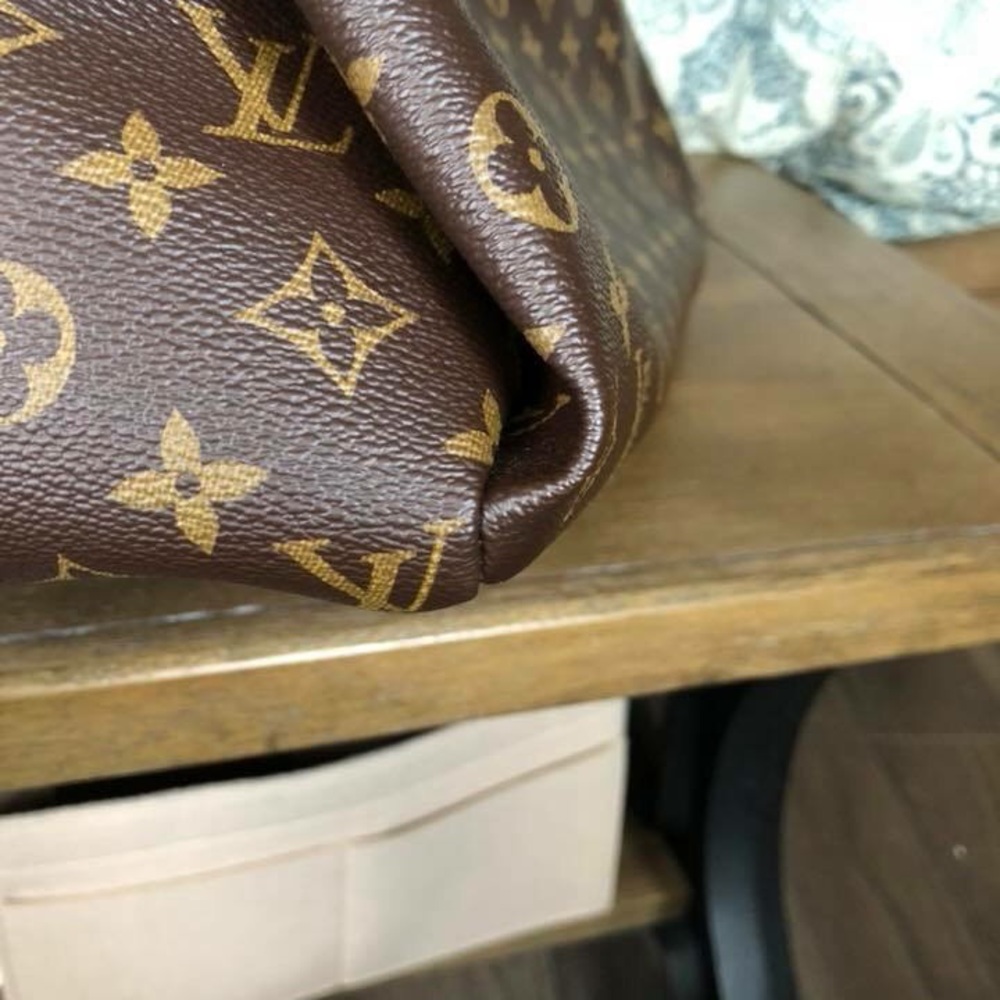 Louis Vuitton Artsy MM - Picture 5 of 8